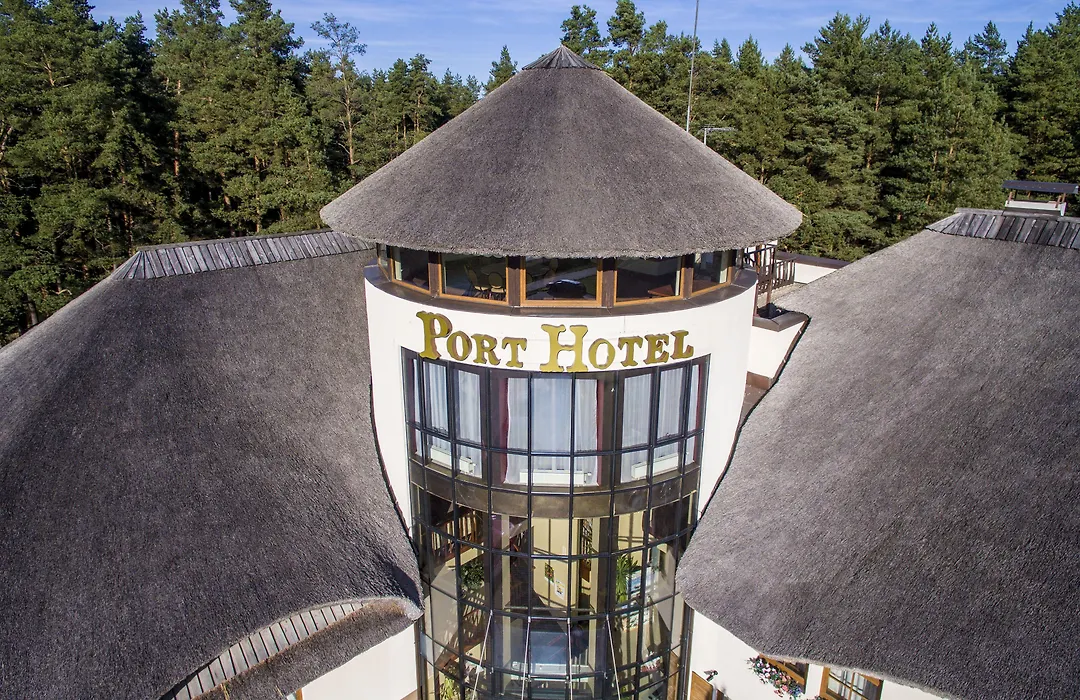 Port Hotel-1