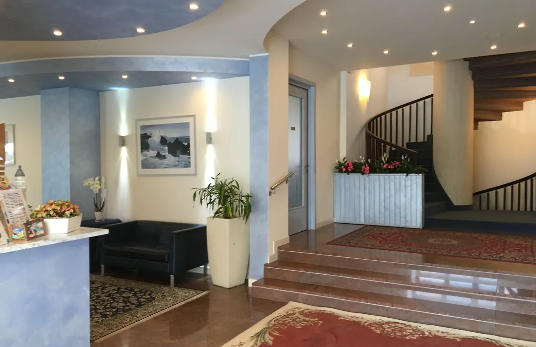 Hotel La Bussola-1