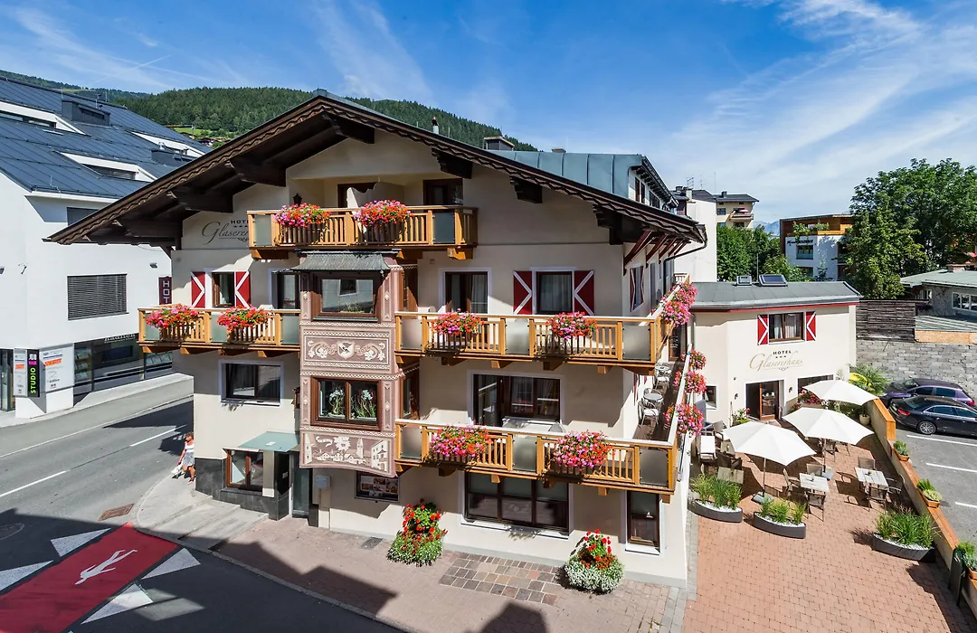 Hotel Glasererhaus-1