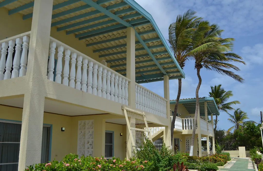 Vistalmar Ocean Suites-1