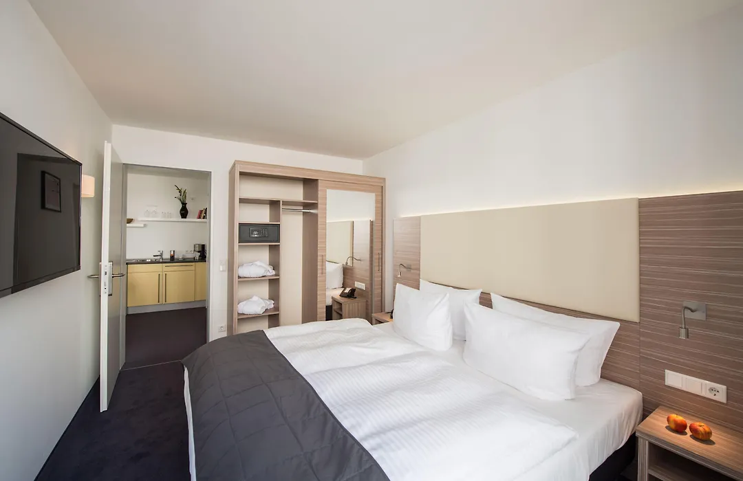 Book Hotel Leipzig-1