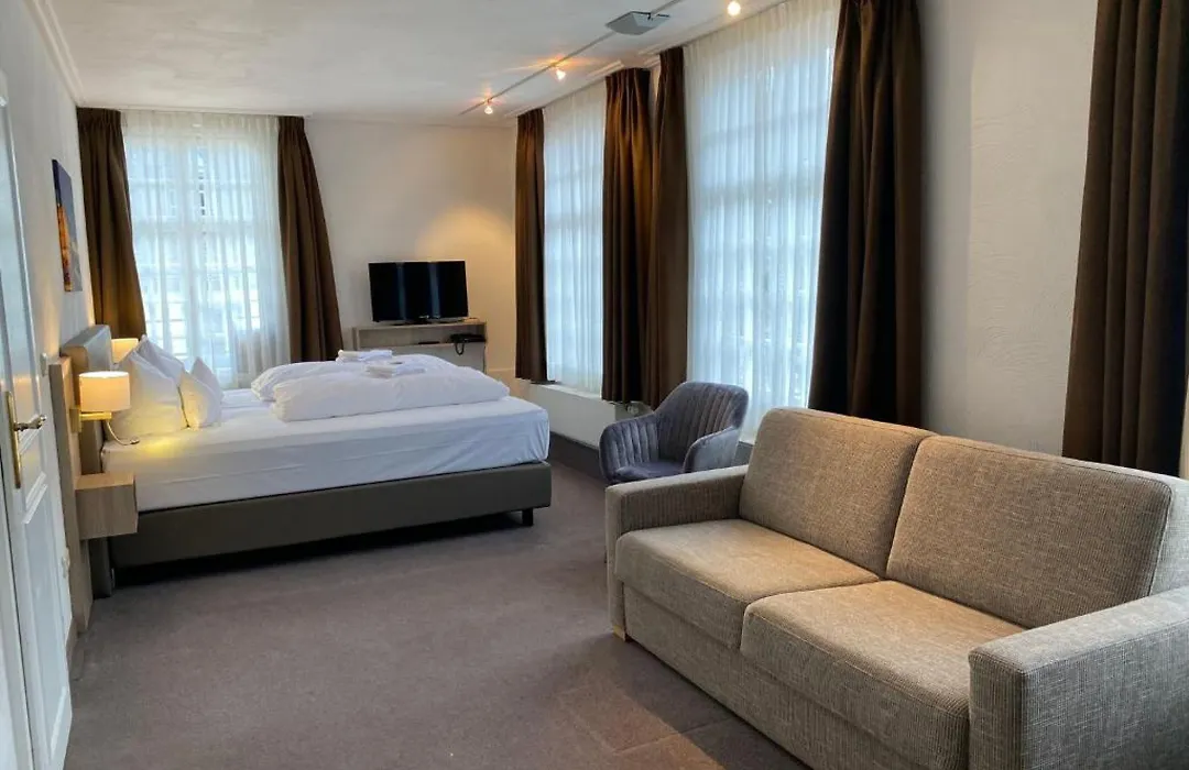 Horchem Hotel-Restaurant-Café-Bar-1