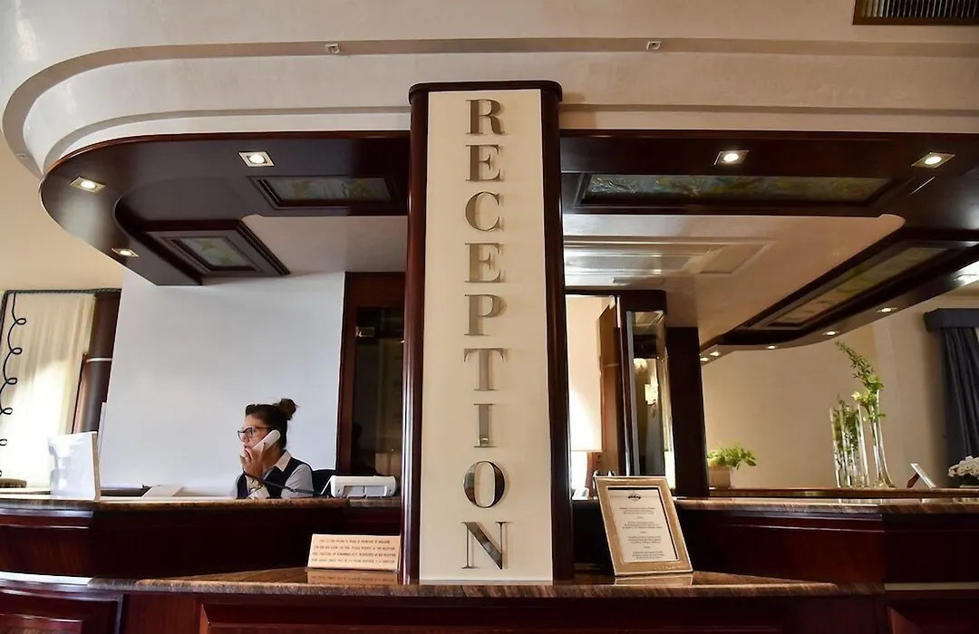 Hotel Anthony-1