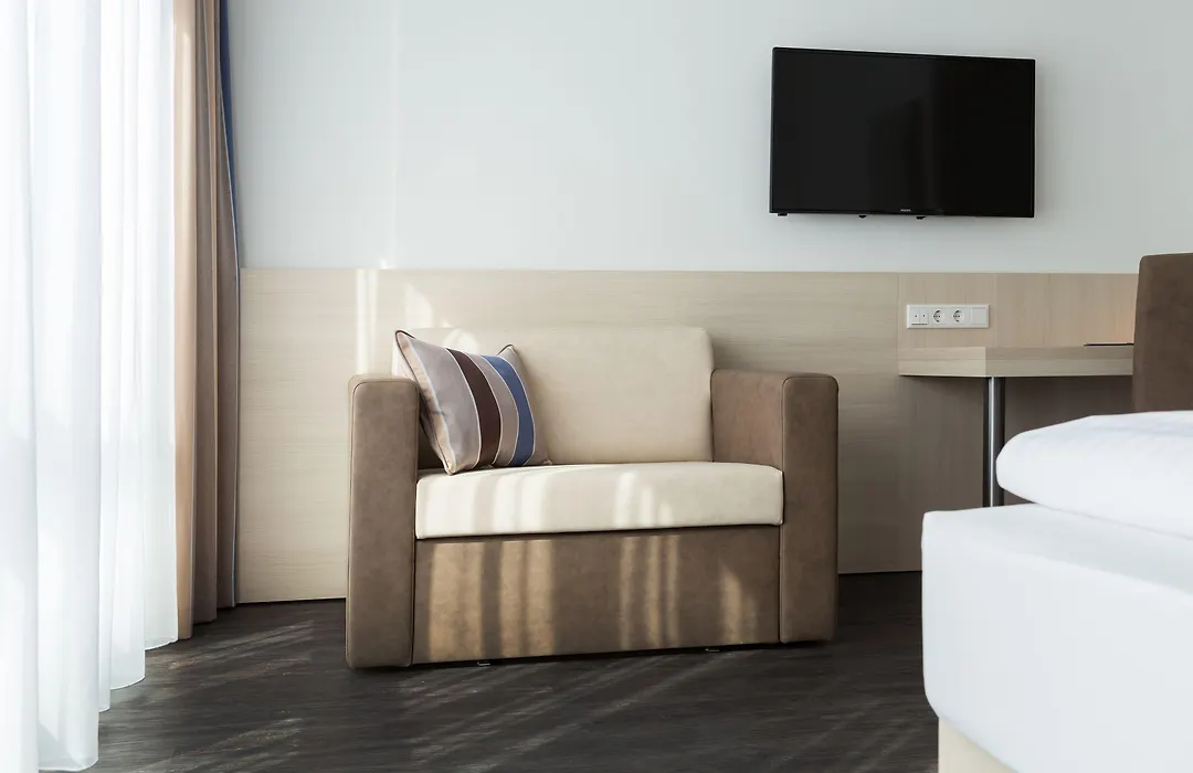 Viva Hotel Luebeck-1