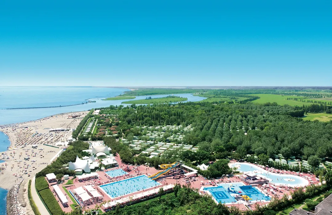 Isamar Holiday Village-1