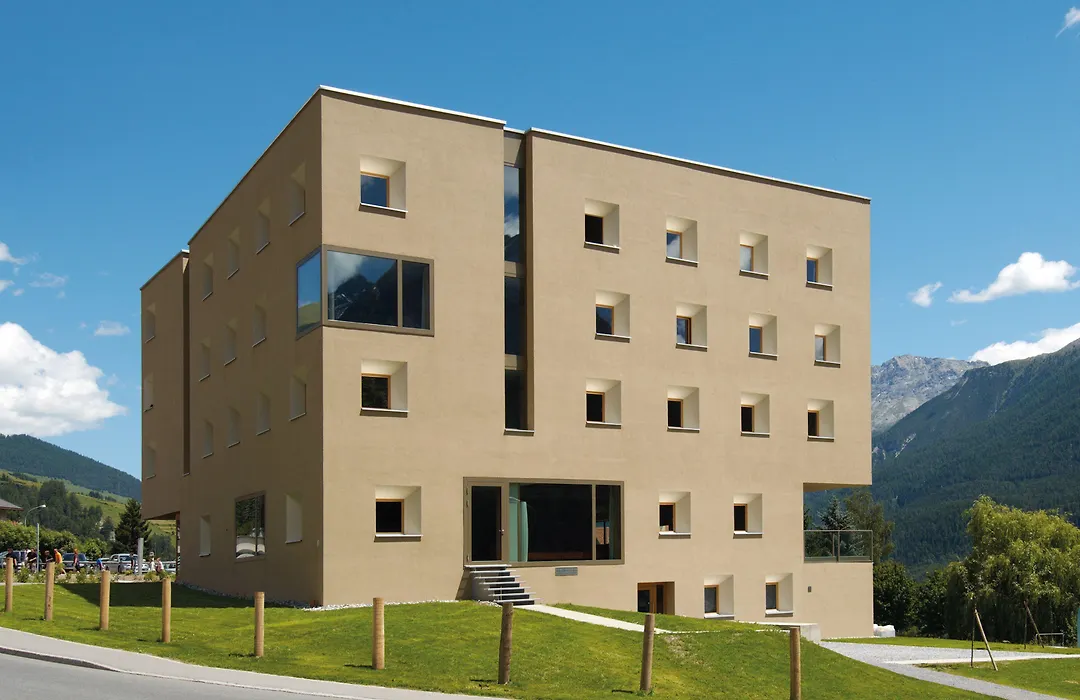 Scuol Youth Hostel-1