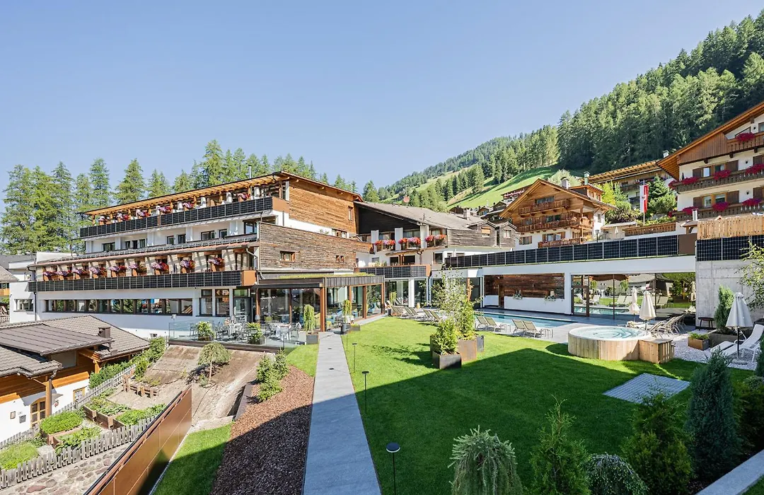 Alpenwellnesshotel St. Veit-1