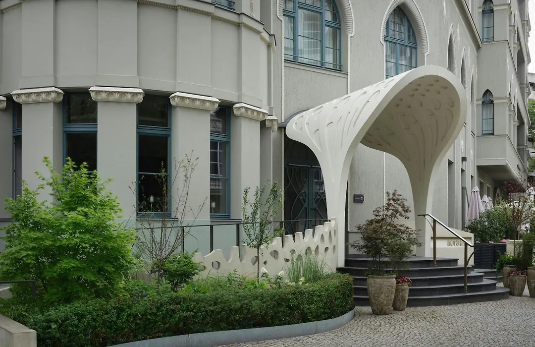Roomers Berlin Steinplatz, Autograph Collection-1