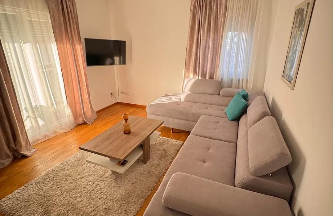 Bright & Modern Apartment In City Kvart-1