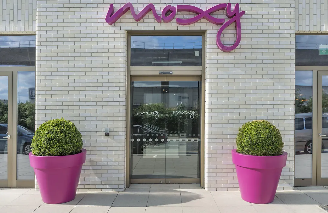 Moxy London Excel-1