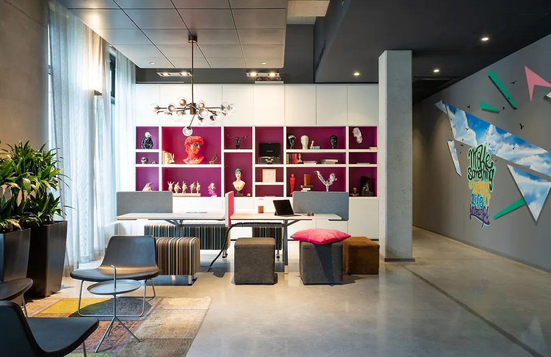 Moxy Frankfurt Airport-1