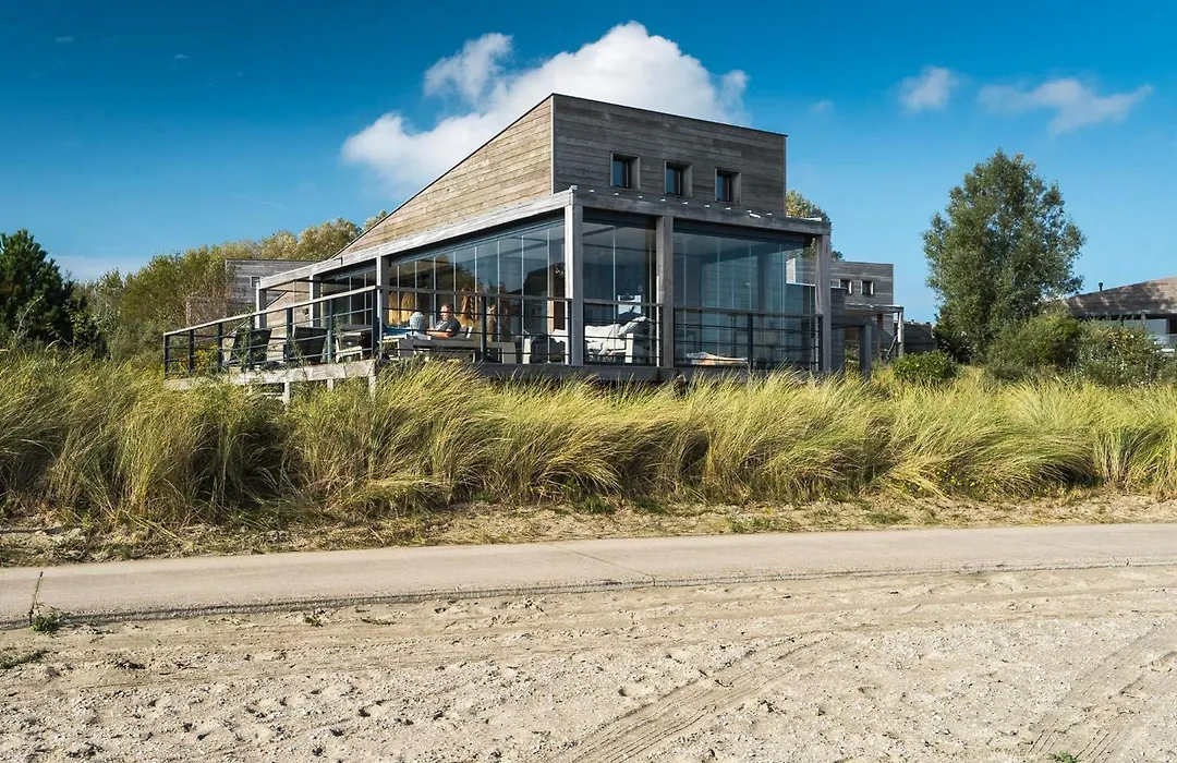 Villa 25 – Wild&Wood | Am Strand mit Blick auf das Wasser-1