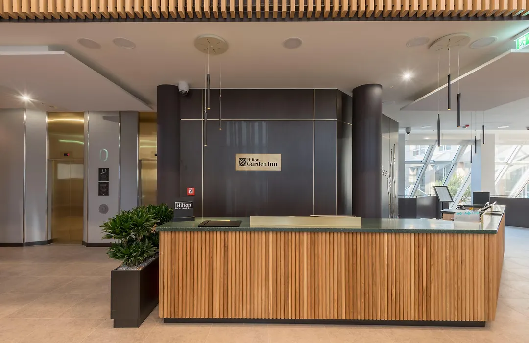 Hilton Garden Inn Frankfurt City Centre-1