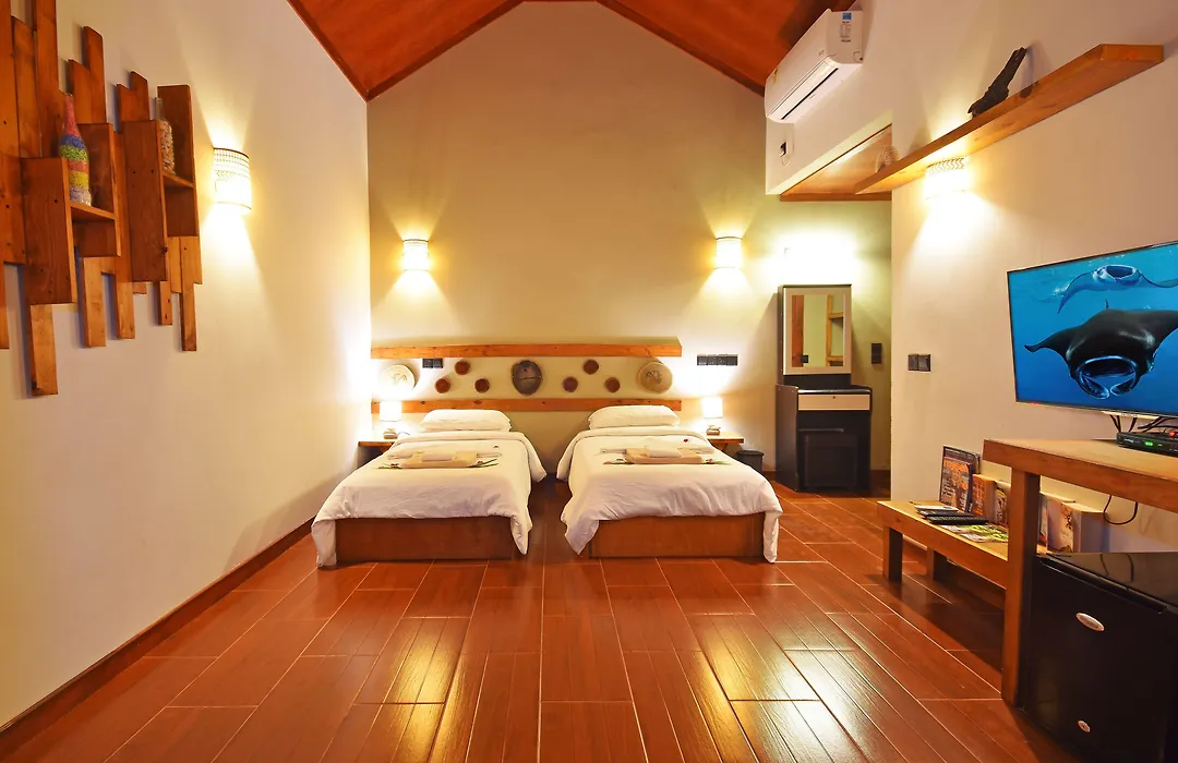 Beach Villa Ukulhas-1