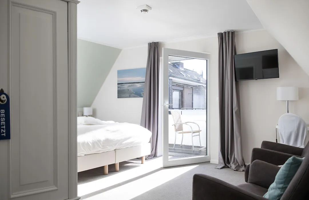 Hotel Jess am Meer-1