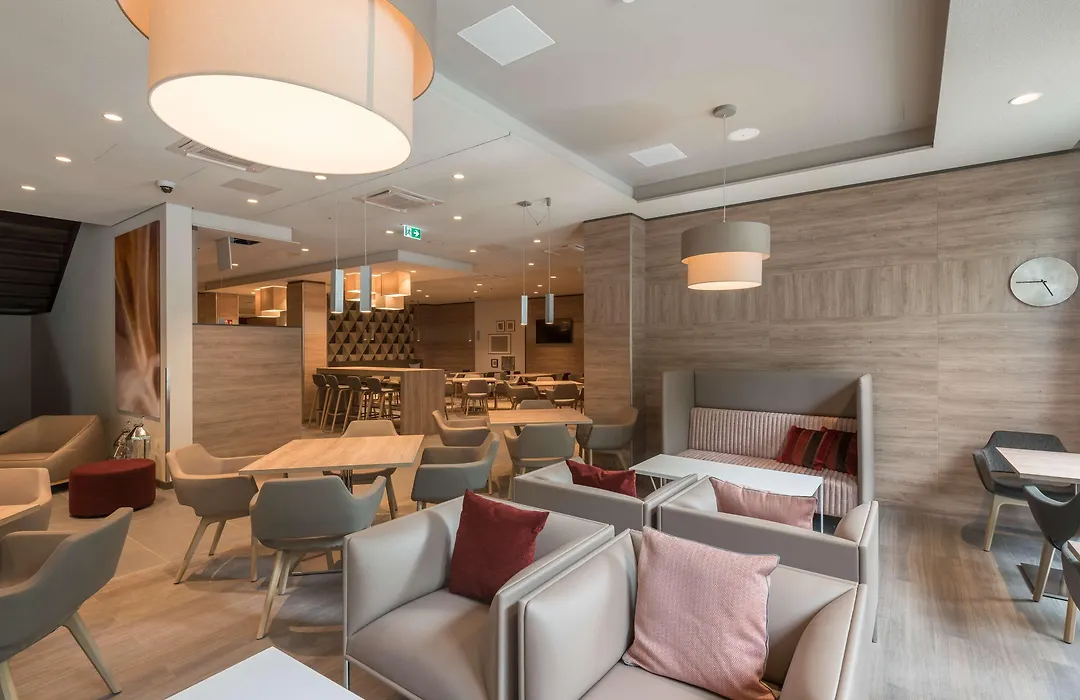 Hampton By Hilton Frankfurt City Centre East-1