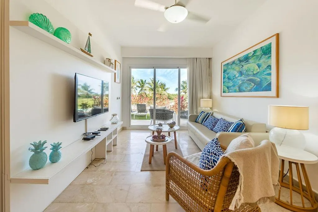 Vista Family Garden Suite Pool Front 2 Bdrms-1