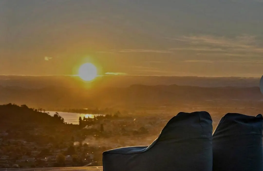 Stunning Sunsets&Views at Wonderful Wainui-1