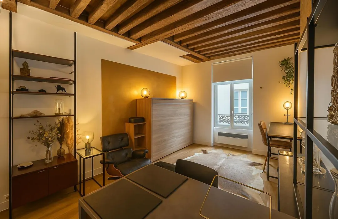 Golden Marais Studio-1