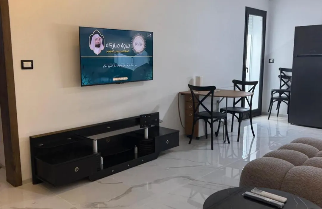 Bel Appartement Neuf Proche Des Commerces A Laouina-1