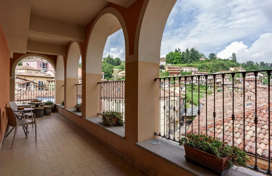Hotel Il Grappolo D'Oro-1