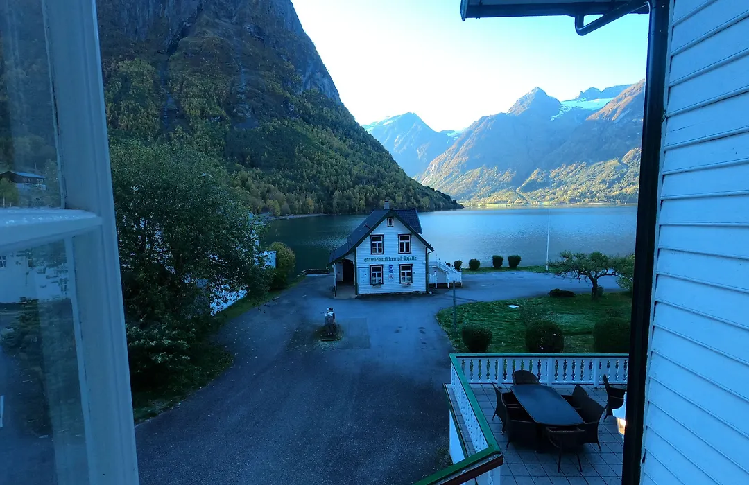 Hjelle Hotel-1