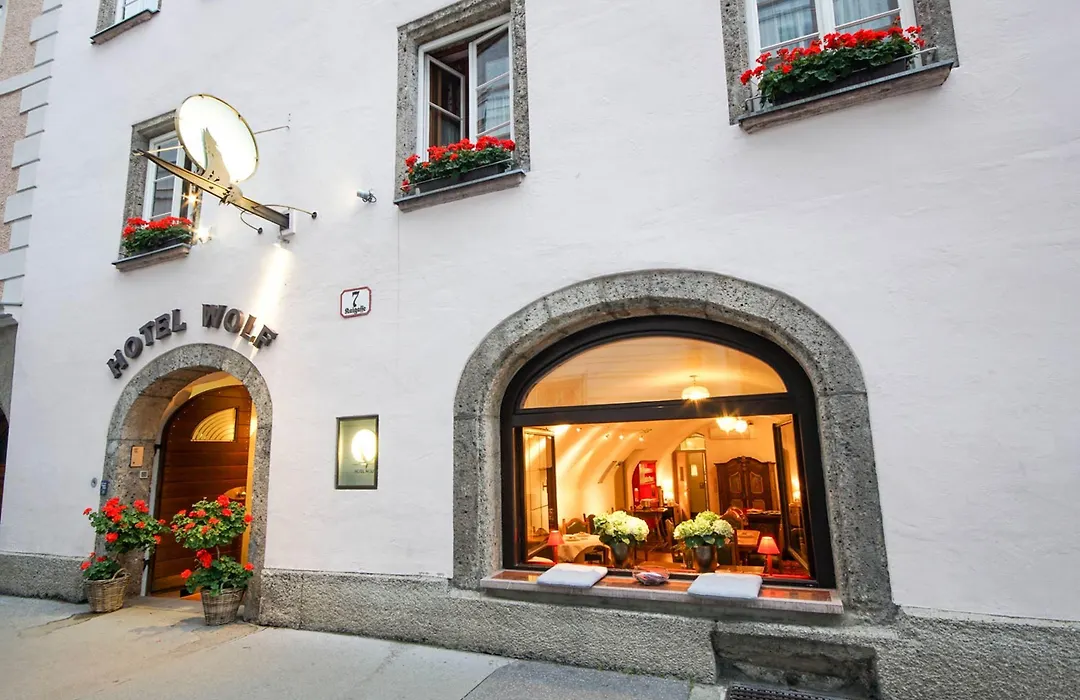 Hotel Wolf-1
