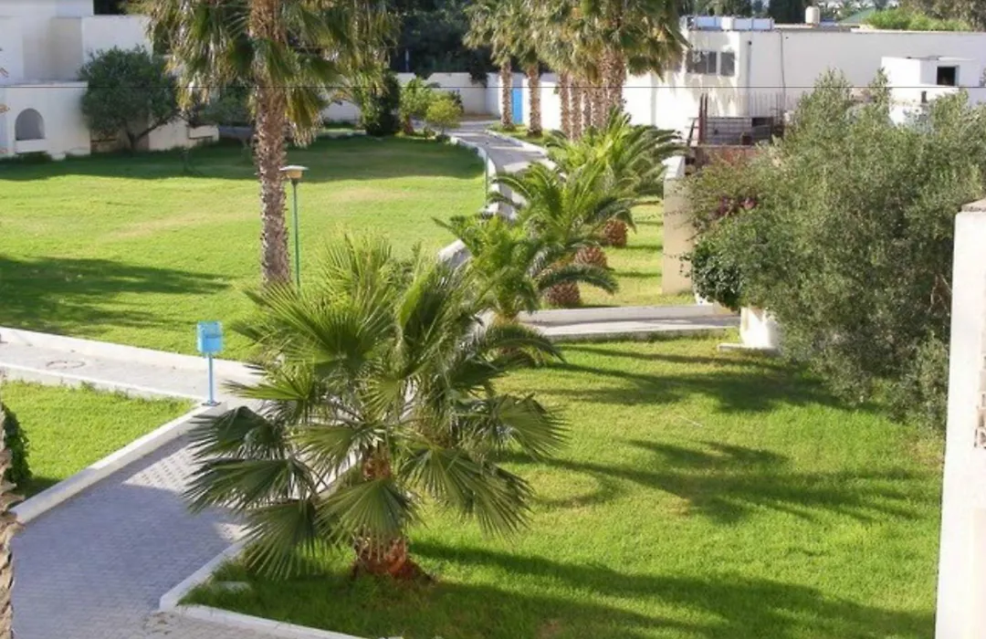 Les Pyramides-1