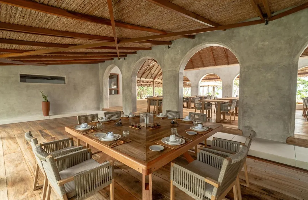 Coral Eye Boutique Resort And Marine Outpost-1