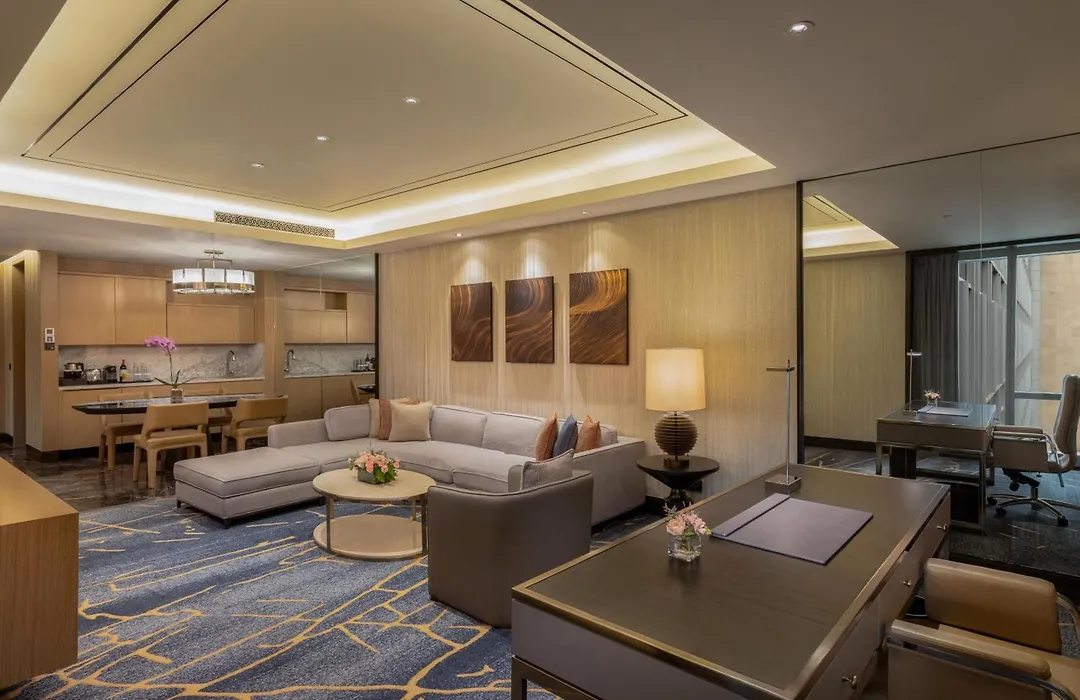 Hilton Manila Newport World Resorts-1
