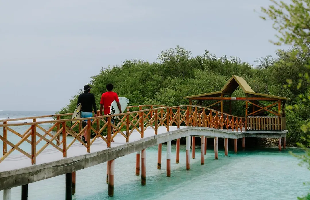 Akiri Surf Retreat-1