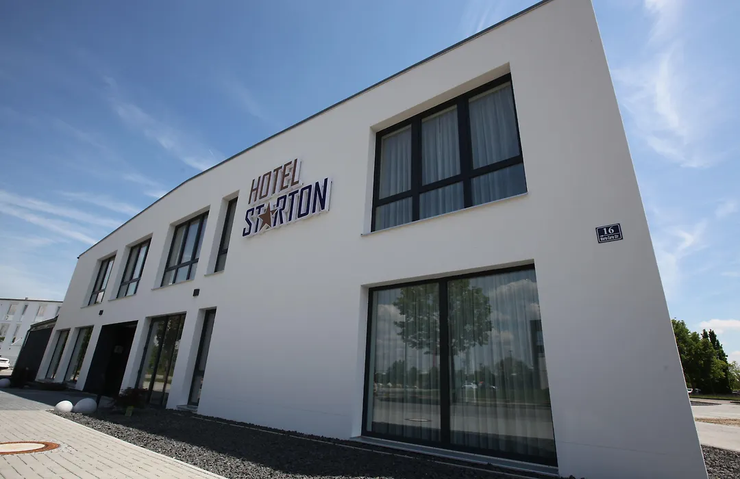 Hotel Starton am Village-1