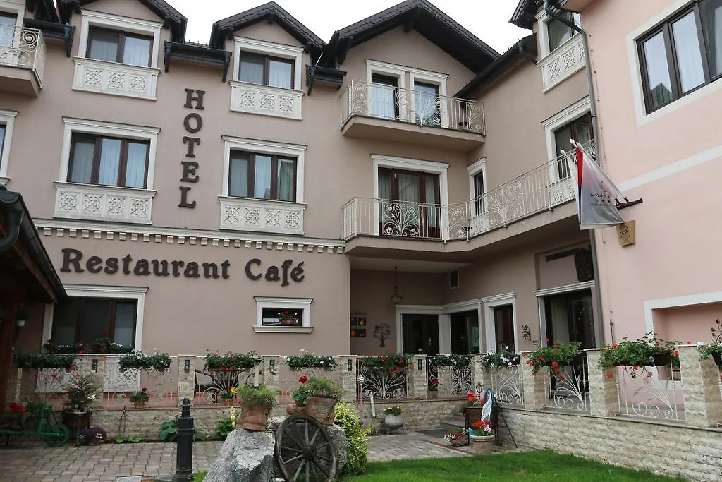Hotel Slavia-1