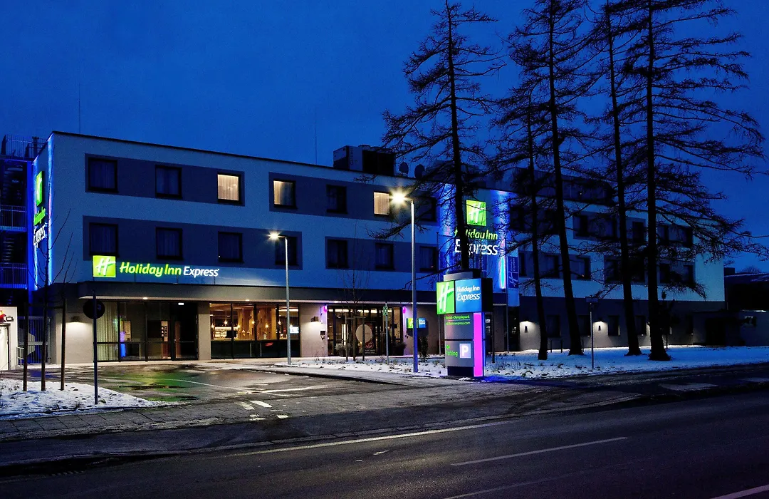 Holiday Inn Express Munich - Olympiapark By Ihg-1