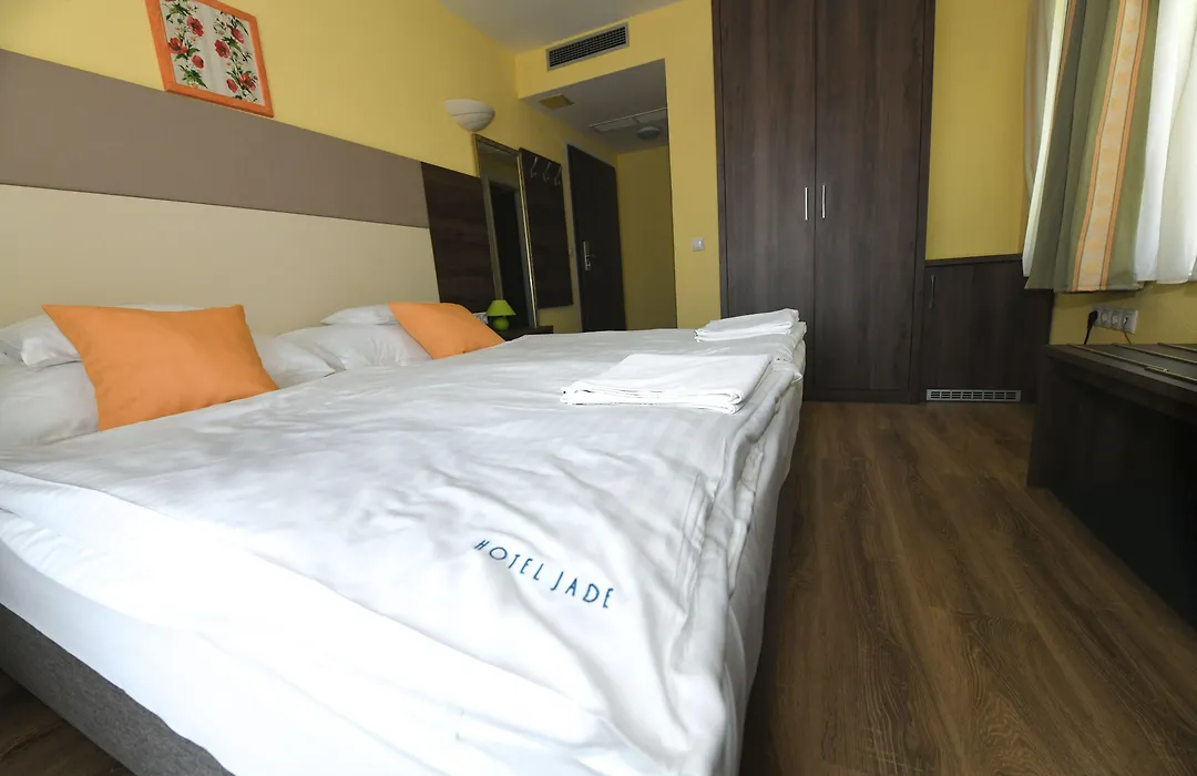 Jade Hotel-Ezuesthid Hotel-1
