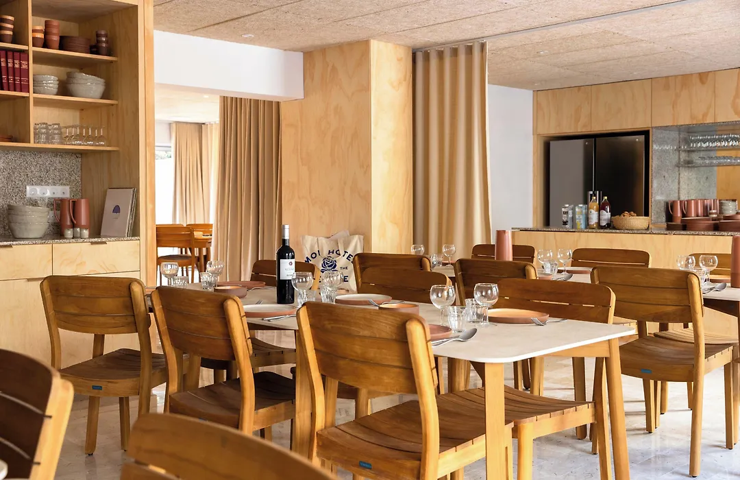 Mob Hotel Cannes-1
