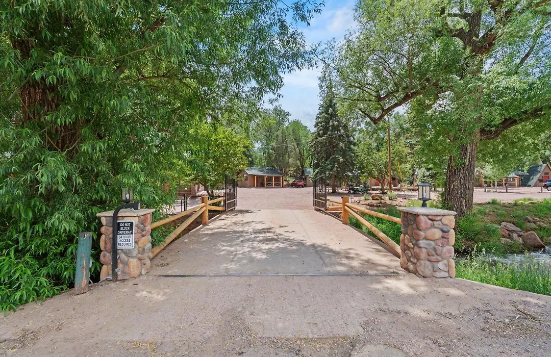 Timber Lodge #11-1