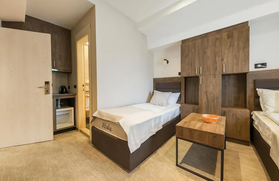 Central Konaci Apartments & Studio By Husky-1