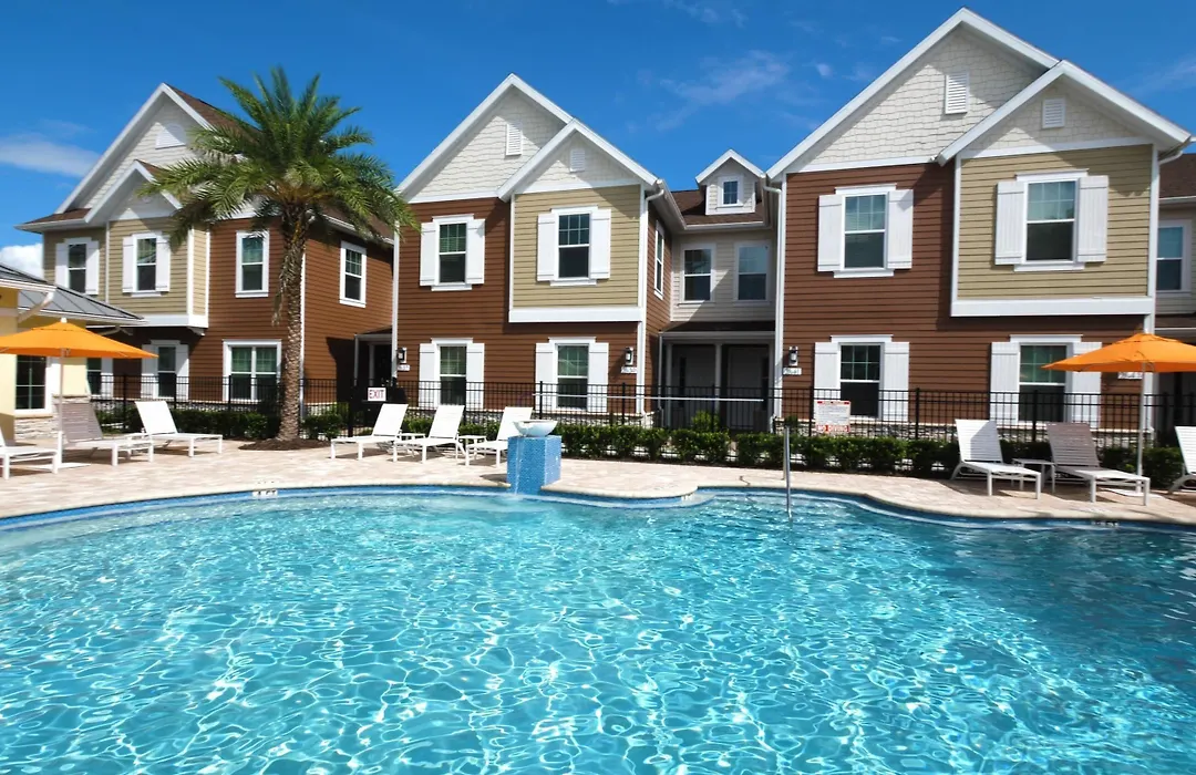 Comfortable Home W 3 En-Suites! Smv157-1
