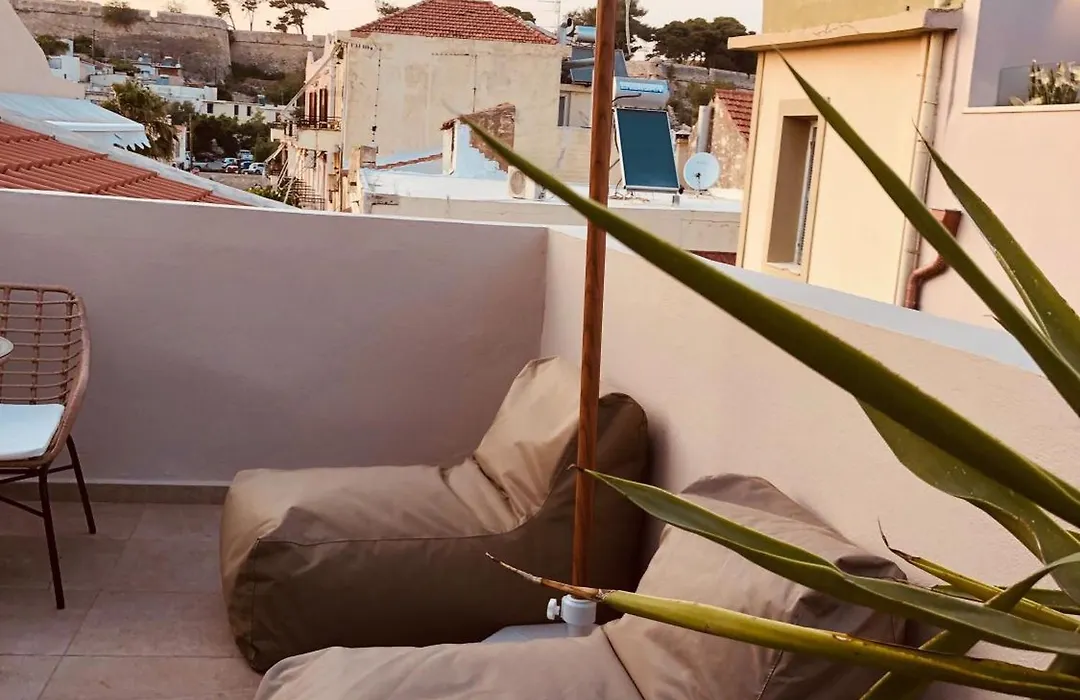 Gaia Luxury Rooms Rethymno-1