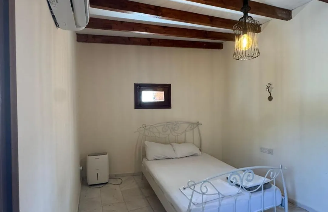 Charming Cyprus Getaway In Pfos - Garden View Holiday House-1