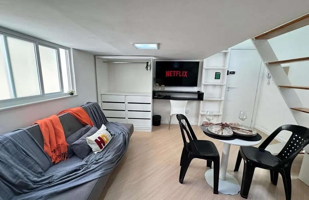 Estudio Com Mezanino 2 Minutos Da Praia Jn236-306-1