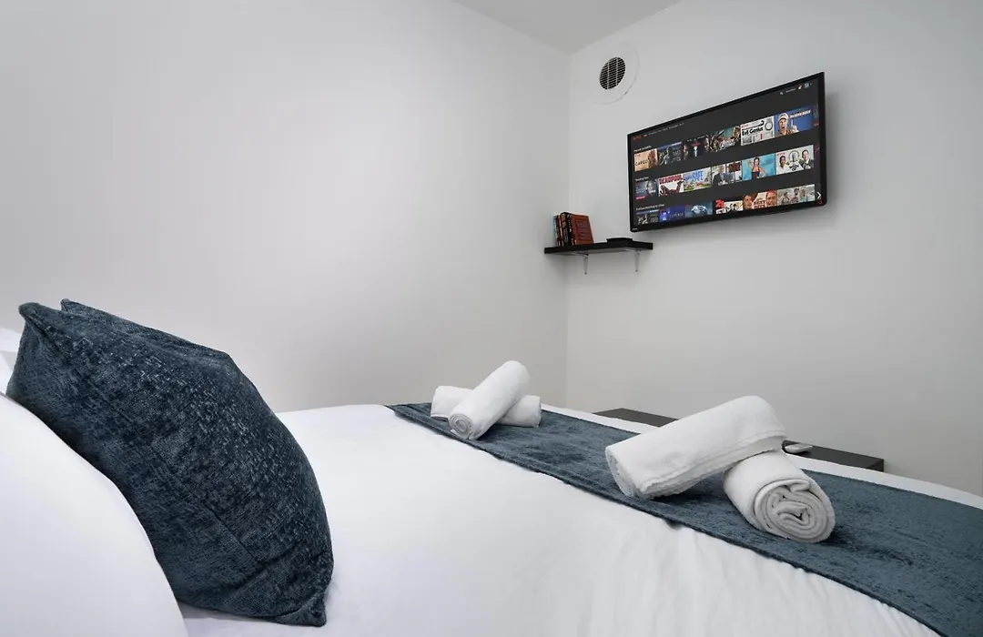 Pninat HaHoshen suite-1