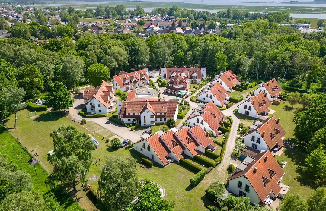 Ferienpark Freesenbruch Doppelhaushälfte 11 - Windflüchter-1