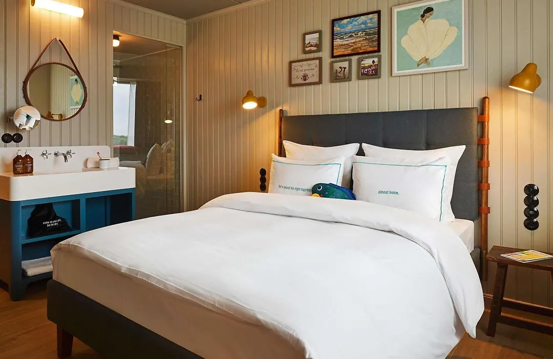 25Hours Hotel Paper Island-1
