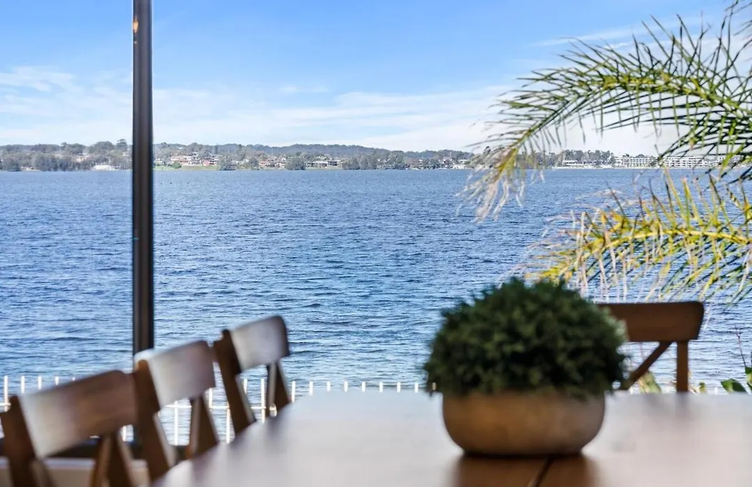 Lakeside Luxury Buff Point-1