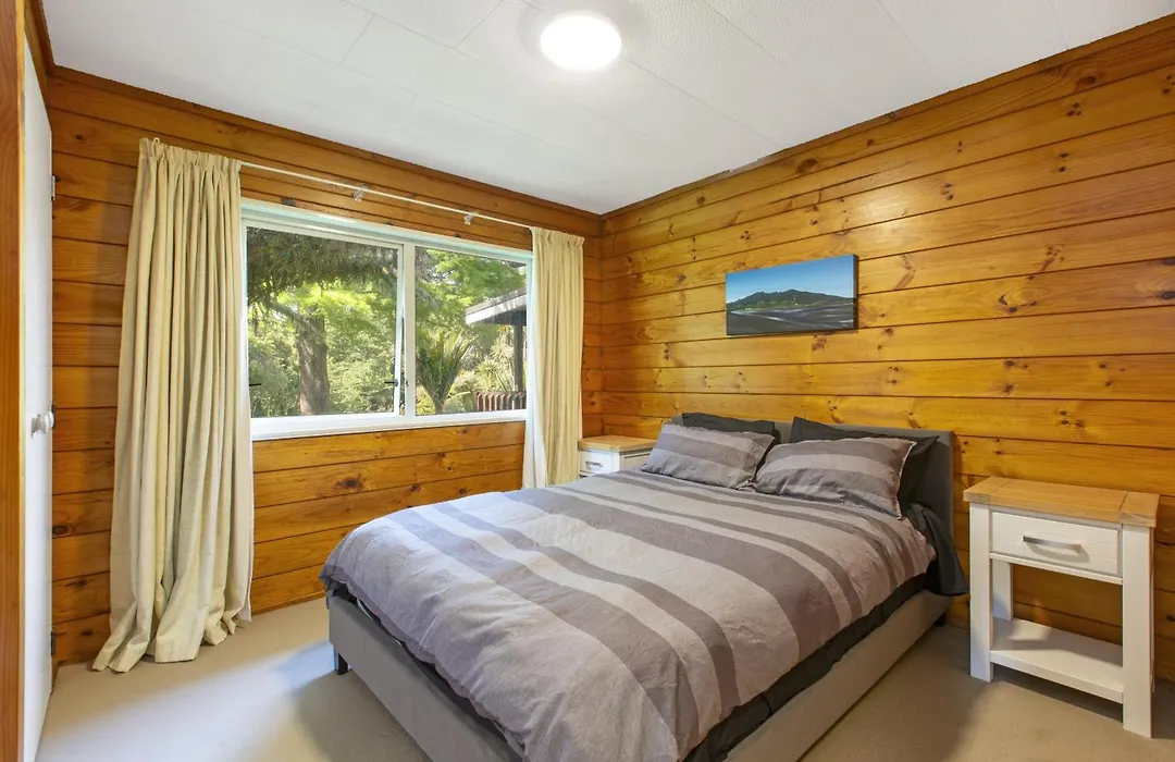 Raglan Retreat Atiawa-1