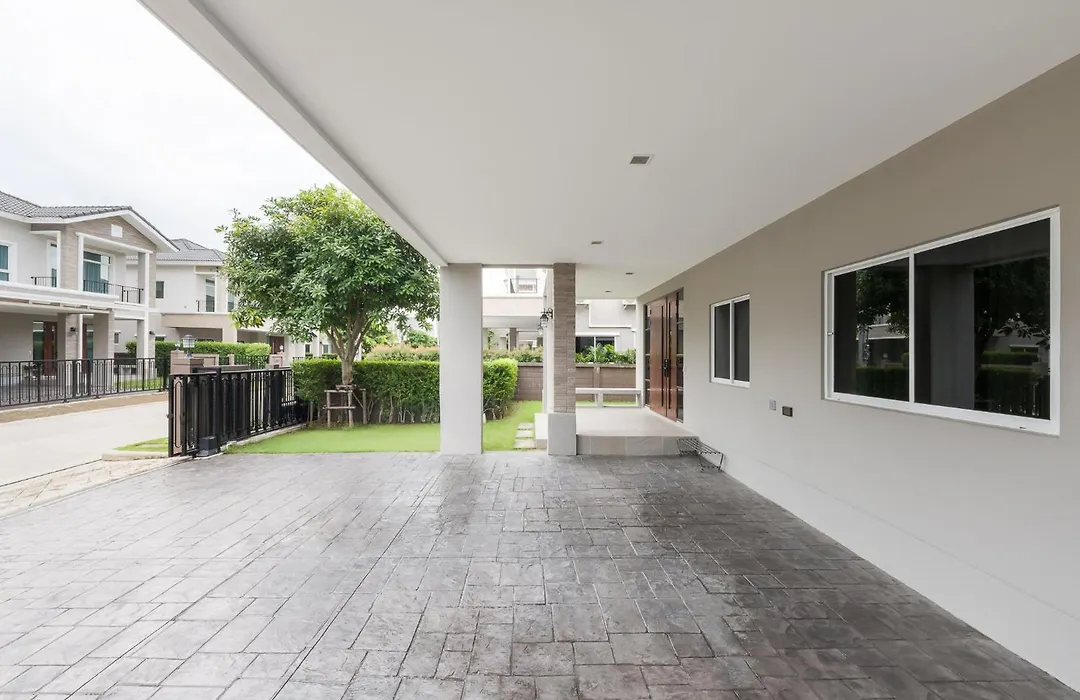 Laddarom Wongwaen-Ramintra Home-1