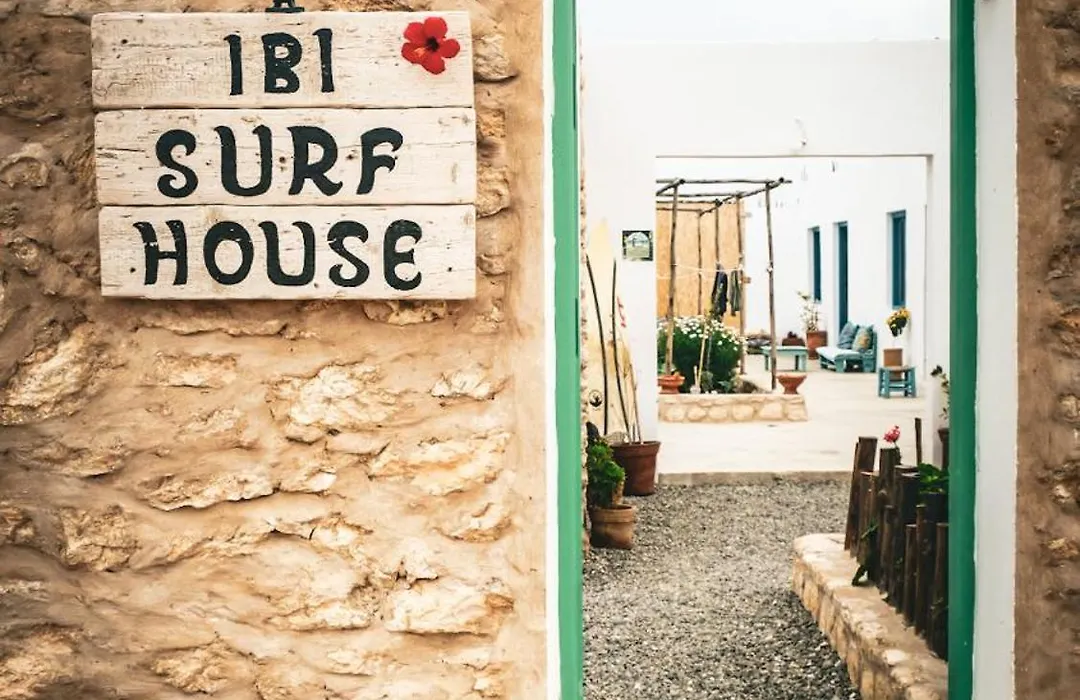 Ibi Surf House-1