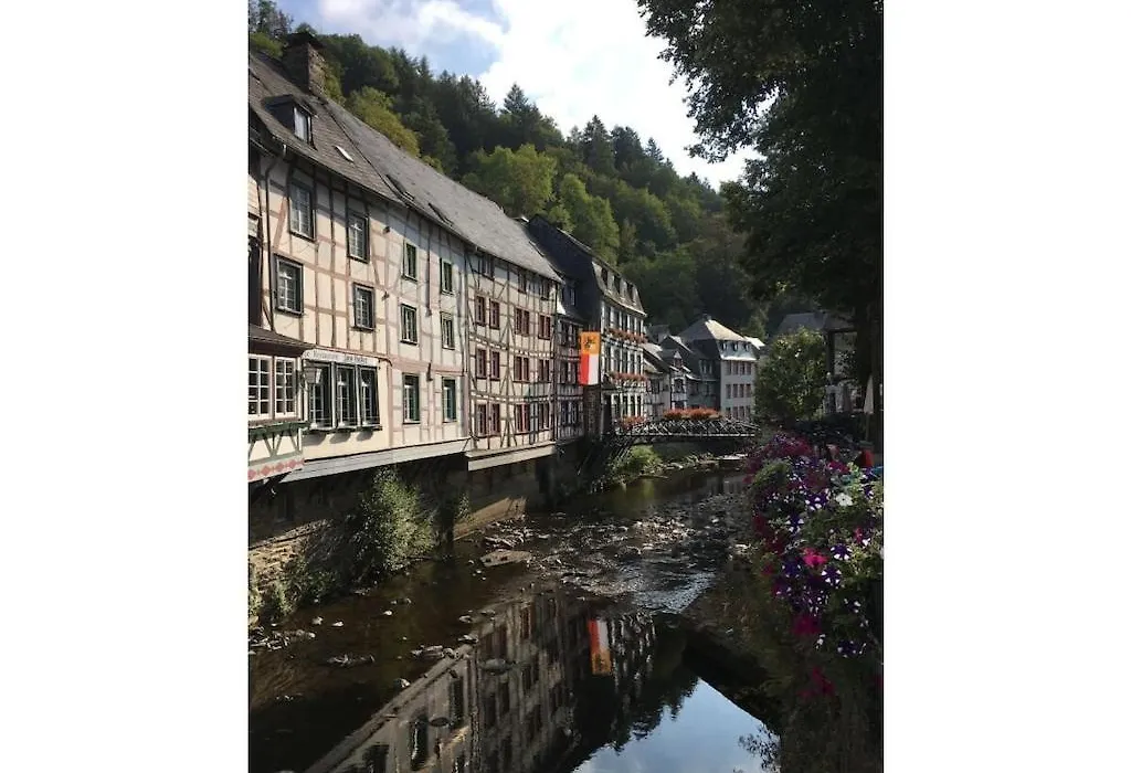 Alzerhoehe Comfortable Holiday Residence-1